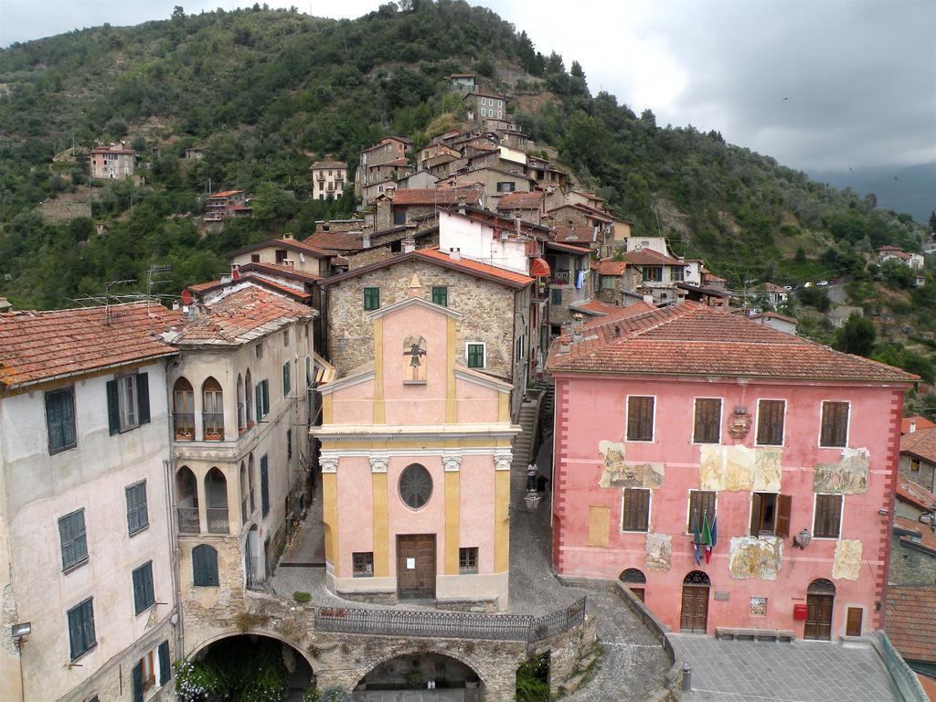 MuntaeCara Hotel Diffuso Apricale Exterior foto