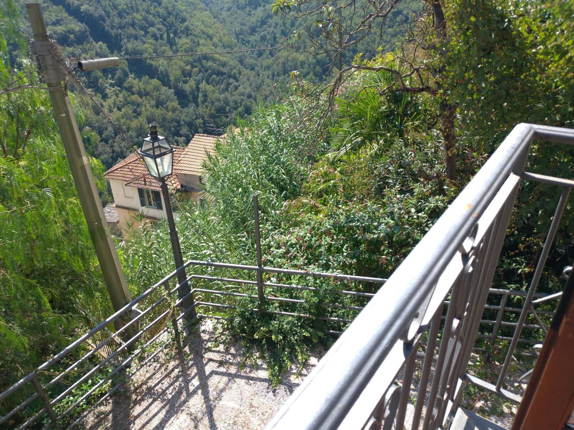 MuntaeCara Hotel Diffuso Apricale Exterior foto