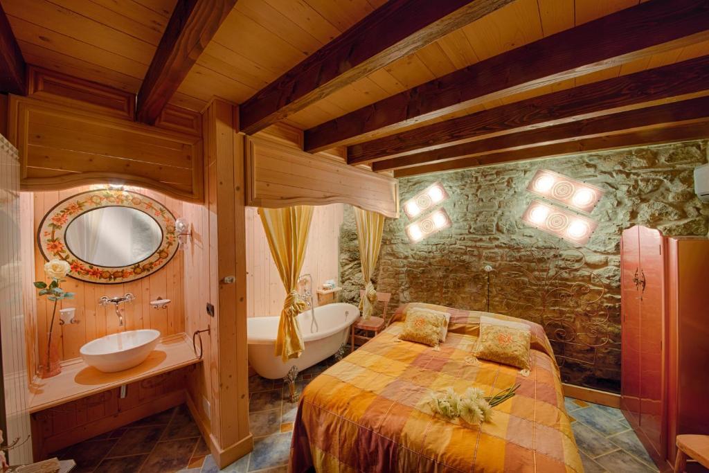 MuntaeCara Hotel Diffuso Apricale Habitación foto
